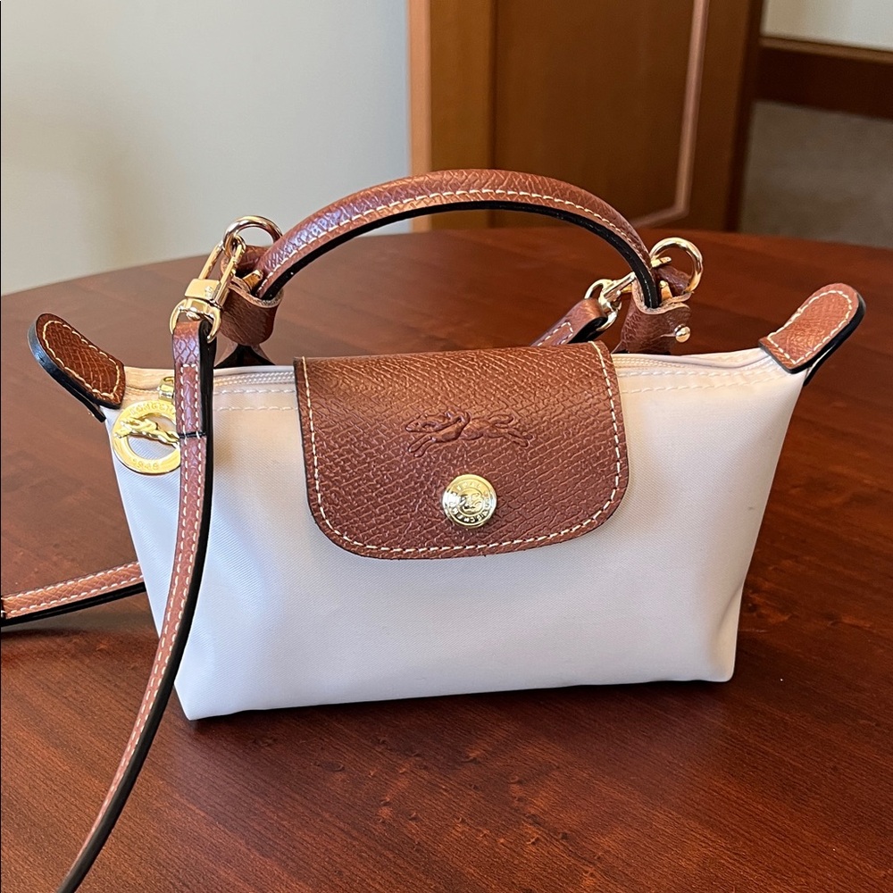 Longchamp Le Pliage Original Pouch With Handle in Paper
